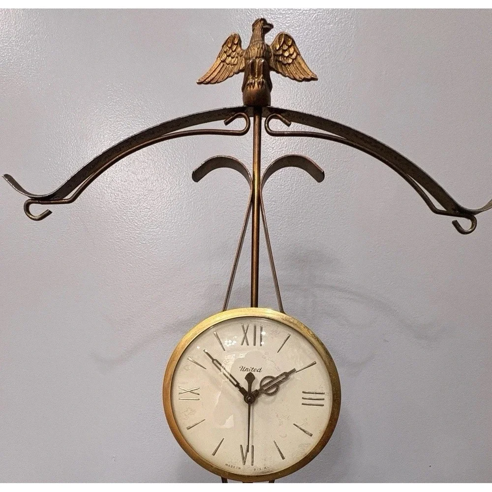 Vintage United Metal‎ Goods Electric Clock American Eagle Made In USA WORKS!